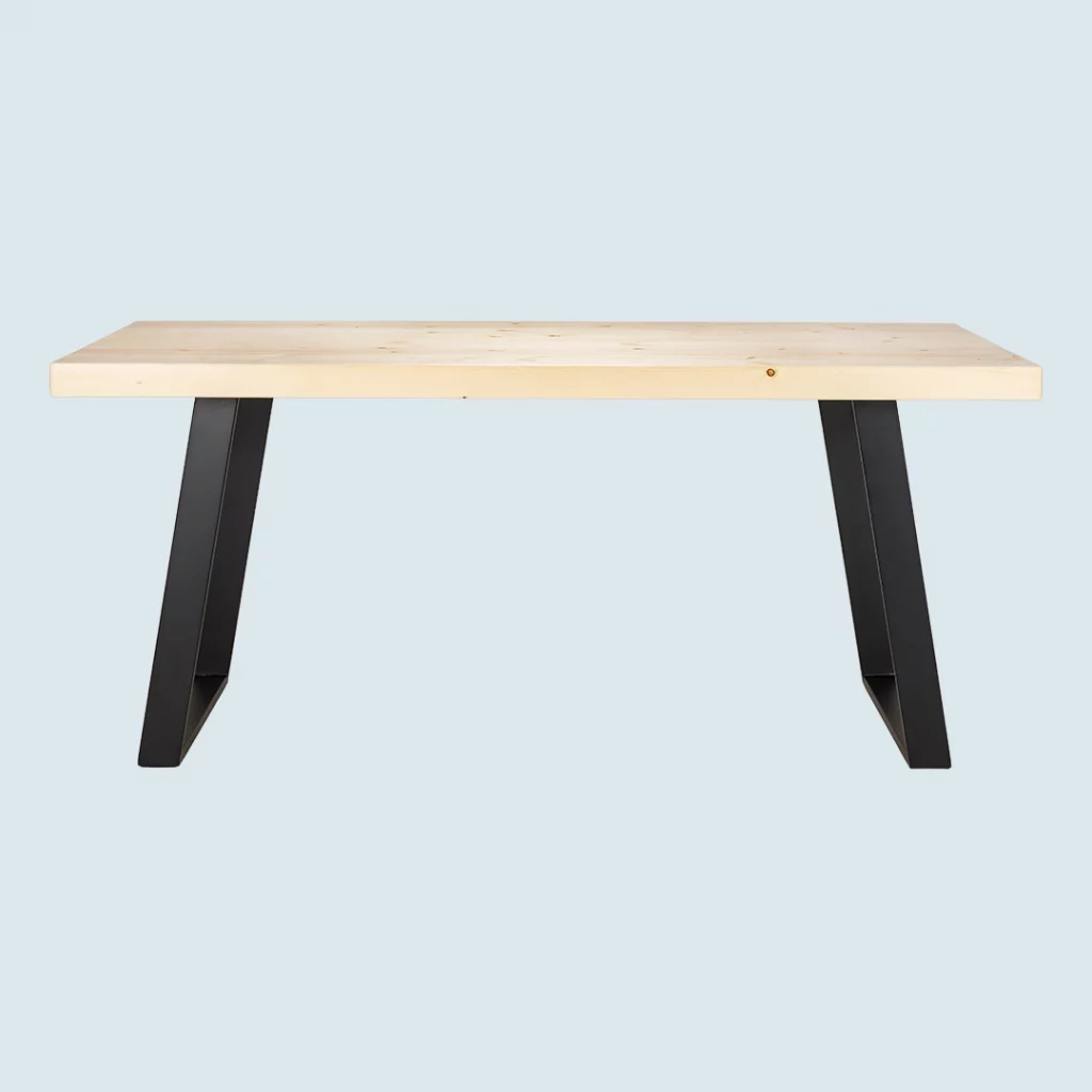 Produktfoto Massivholz-Tisch